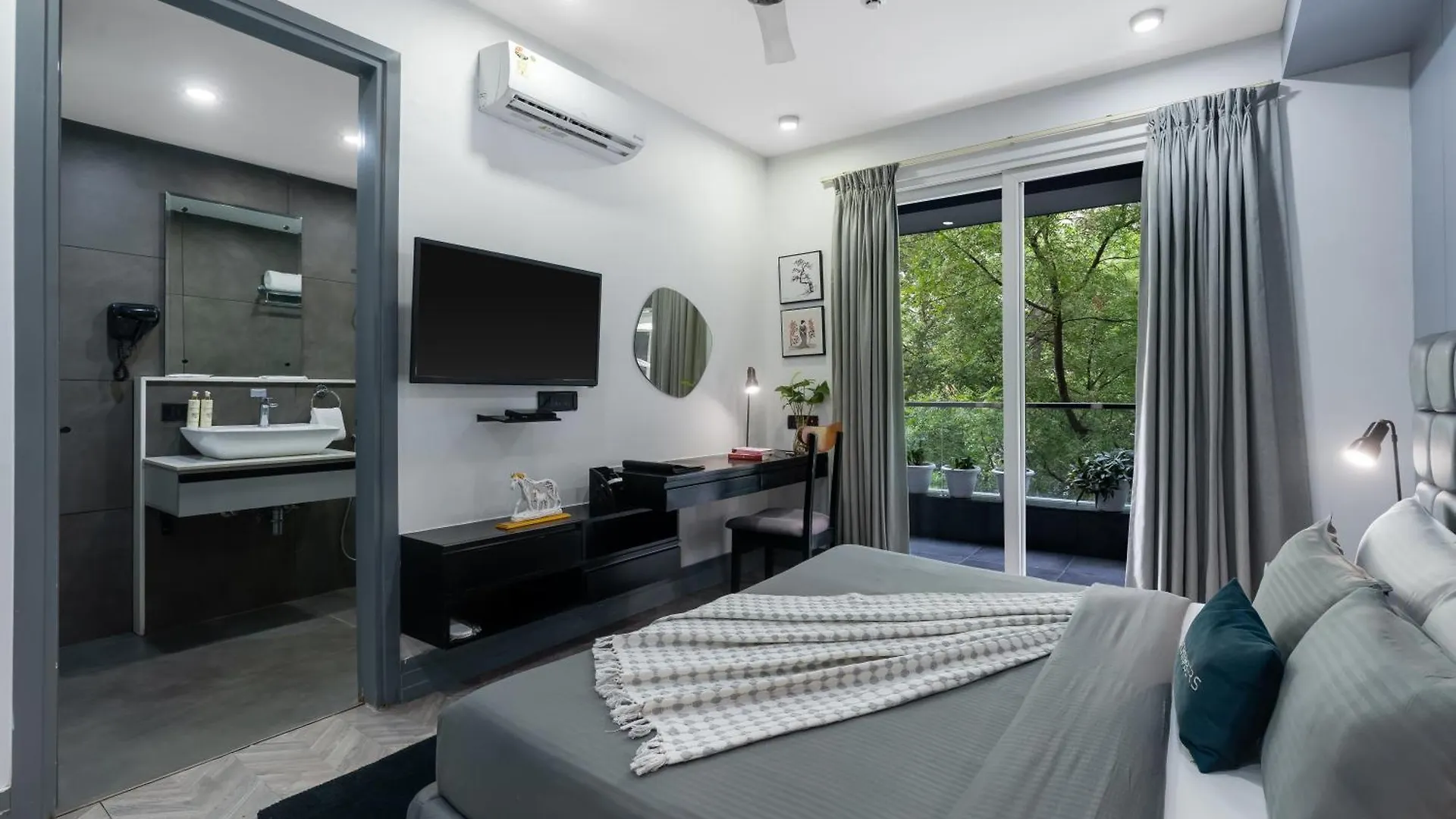 Bedchambers Serviced Apartments - Cyber City Gurgaon