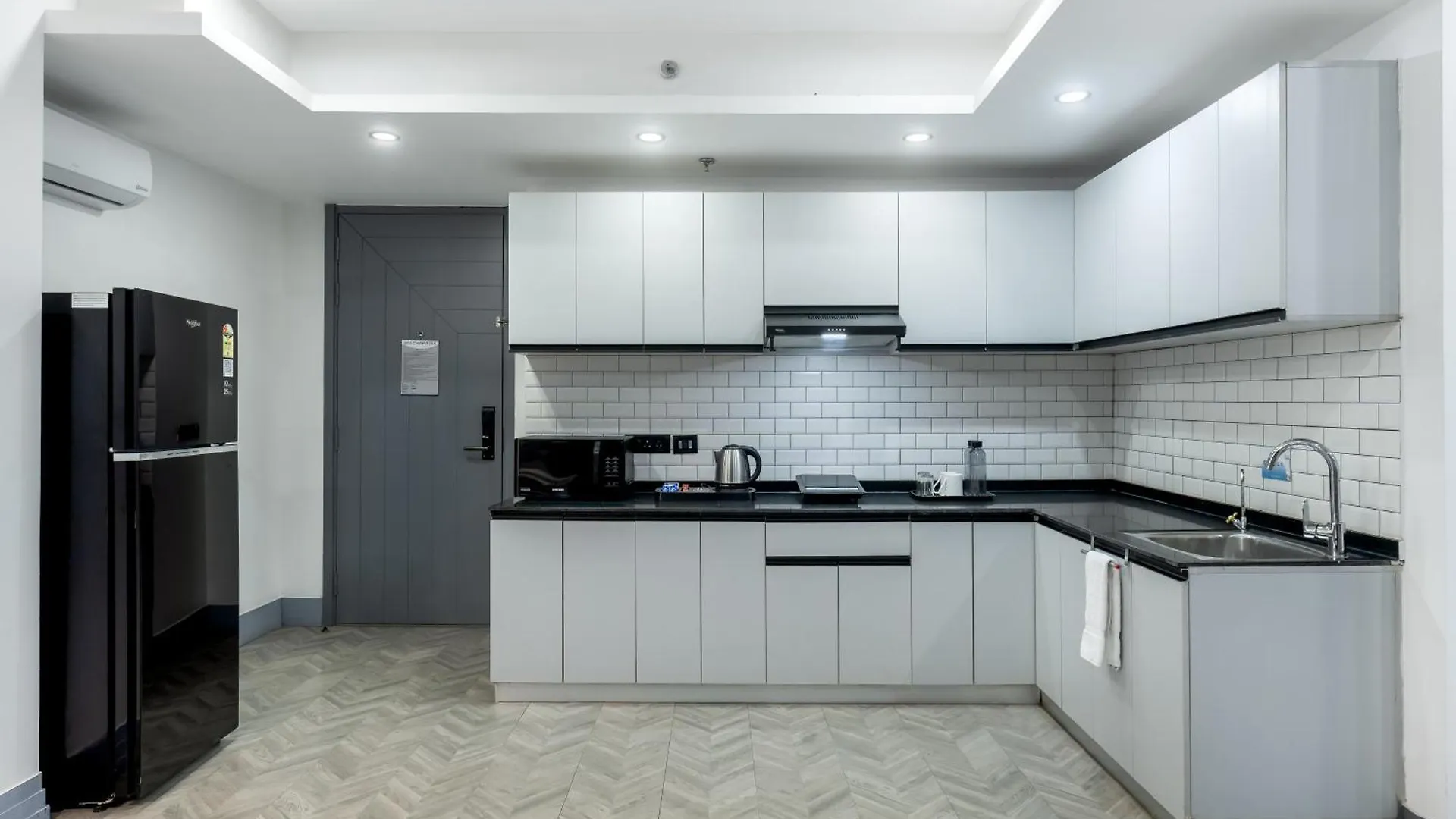 Bedchambers Serviced Apartments - Cyber City Gurgaon